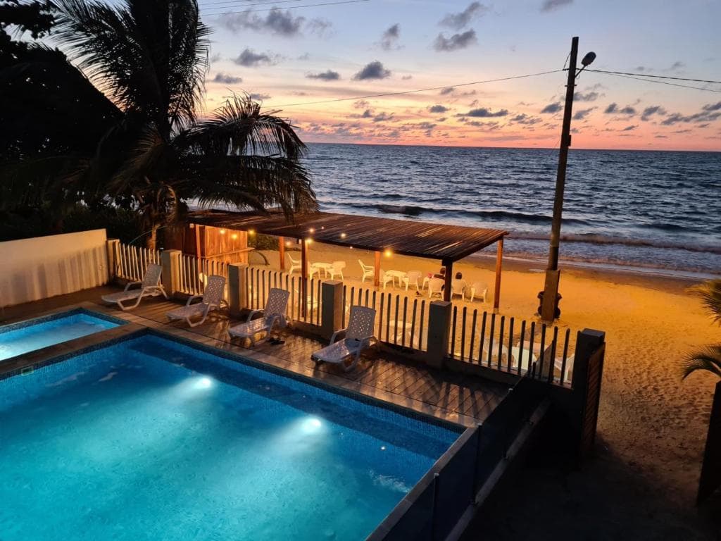 Coveñas más allá del turismo masivo: 5 hoteles que valen la pena